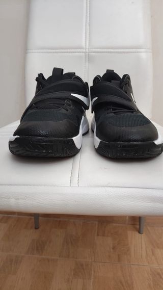 Zapatillas Nike Negras y Blancas