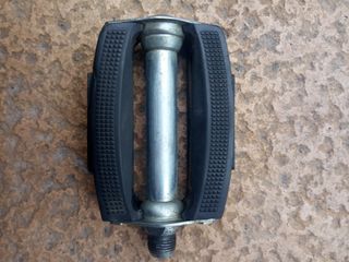 Pedal Bicicleta Negro Rosca antigua Izd. M14x1,25