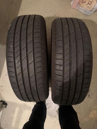 2 Kumho 205/60R16 92V Neumáticos