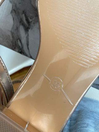 Sandali oro rosa tacco basso quadrato