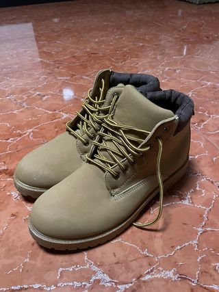 Botas Primark Beige