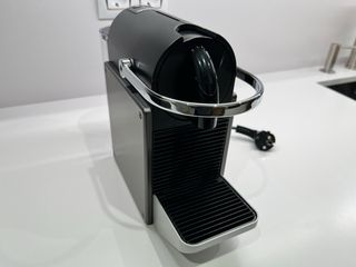 Nespresso Pixie Titan Original