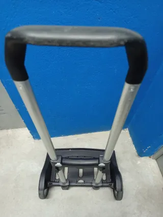 Carrito portaequipaje 2 ruedas.