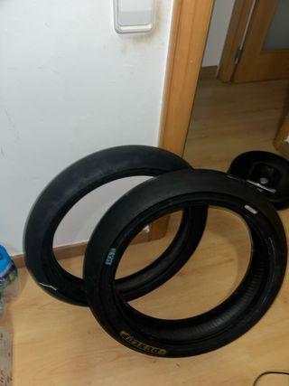 Neumáticos Slick Dunlop