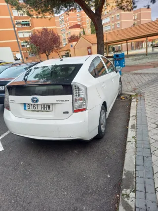 Toyota Prius 2011