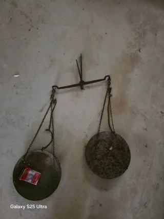 Báscula romana antigua