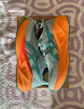 Zapatillas ASICS Novablast 5 Talla 43.5