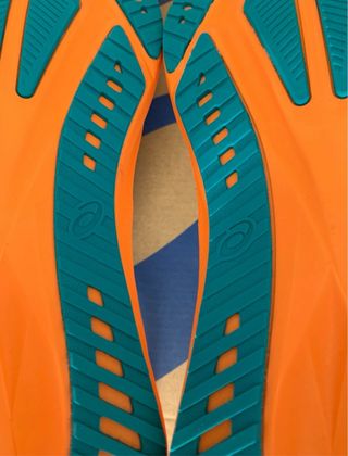 Zapatillas ASICS Novablast 5 Talla 43.5