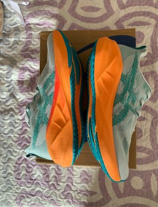 Zapatillas ASICS Novablast 5 Talla 43.5