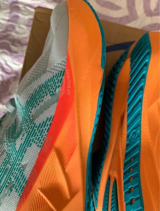 Zapatillas ASICS Novablast 5 Talla 43.5