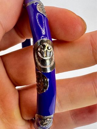 braccialetto argento semi rigido smalto viola