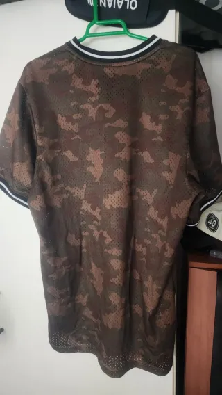 Camiseta FUBU Camuflaje Talla M