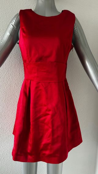 Vestido rojo satinado