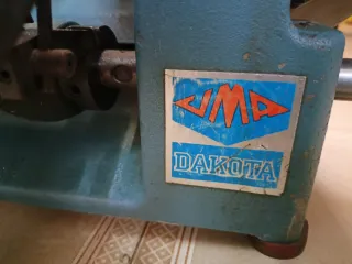 Máquina Dakota para copias de llaves