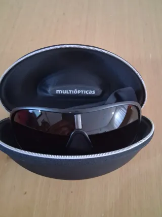 Gafas de sol Multiopticas negras y marrones