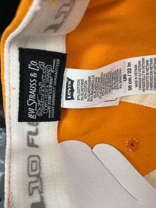 Gorra Levi's Flexfit Tech 110 Naranja