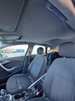 Despiece Opel Astra 2010