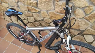 Bicicleta Montaña GT Ruedas 27.5