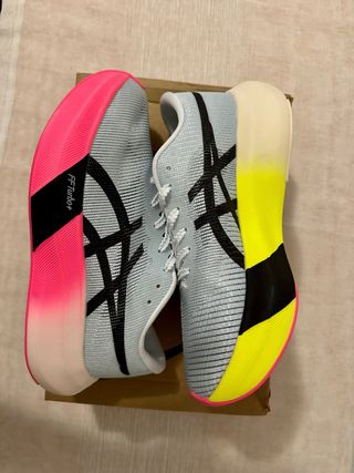 Zapatillas ASICS Metaspeed Sky Paris Talla 40