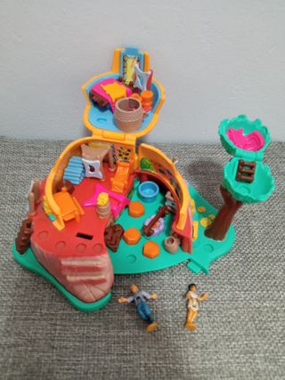 Casa Pocahontas Vintage Polly Pocket