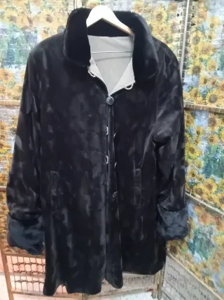 Abrigo reversible marrón y beig