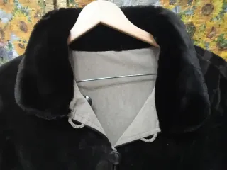 Abrigo reversible marrón y beig