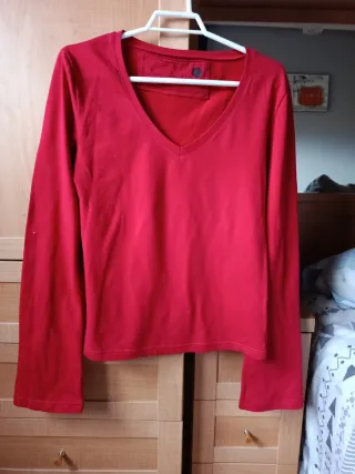 Camiseta roja manga larga