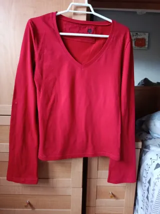 Camiseta roja manga larga