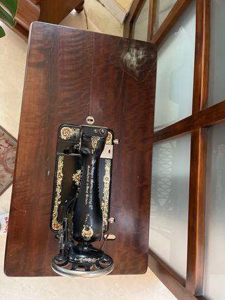 Máquina de coser Singer antigua