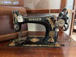 Máquina de coser Singer antigua
