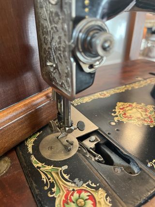 Máquina de coser Singer antigua