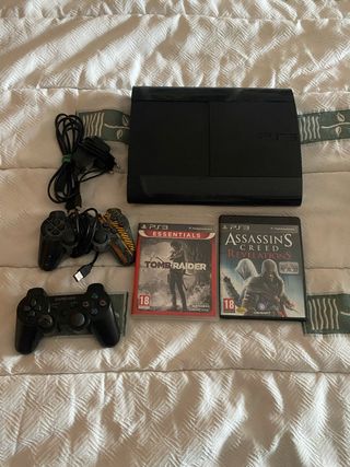 Consola PS3 Súper Slim Negra + 2 Mandos + Juegos