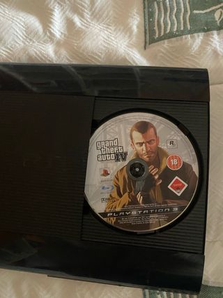 Consola PS3 Súper Slim Negra + 2 Mandos + Juegos