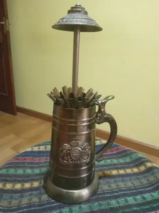 Jarra Pitillera Vintage con Escudo