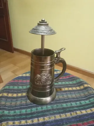 Jarra Pitillera Vintage con Escudo