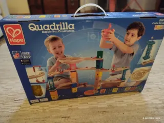 Quadrilla Hape Marble Run Construction