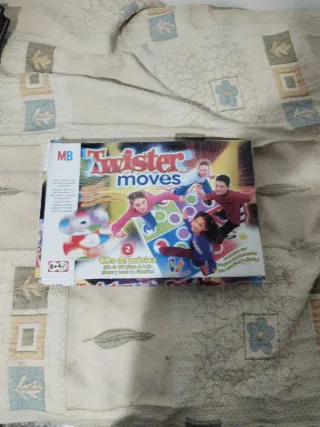 Juego de mesa Twister Moves
