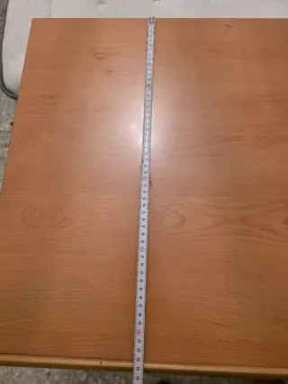 Mesa de ordenador de madera