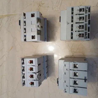 4 Interruptores Diferenciales Merlin Gerin y Hager