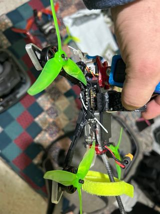 Drones FPV y Gafas V2