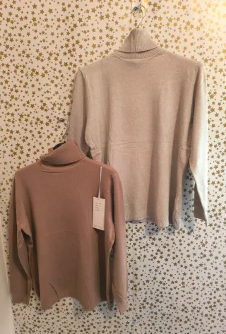 Conjunto jersey y pantalón beige/rosa,