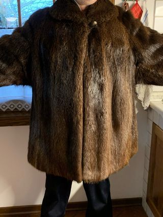 Pelliccia Unisex marrone e collo pelliccia