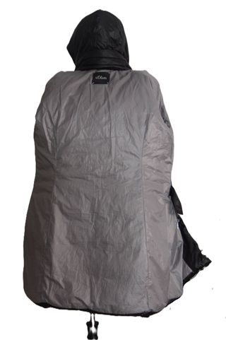 Abrigo acolchado plumas negro con capucha