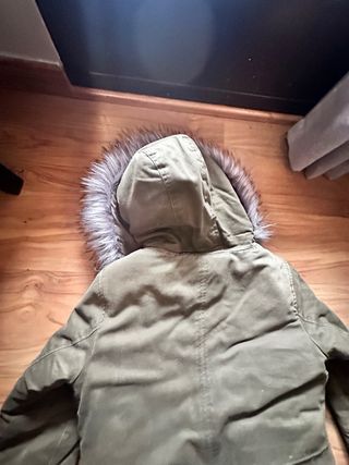 Parka verde militar con forro acolchado