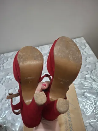 Scarpe rosse tacco alto con fiore Tg 37