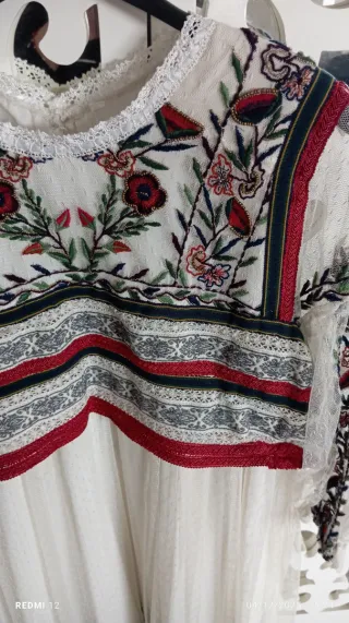 Vestido boho bordado blanco multicolor