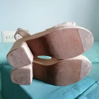 Sandalias esparto tacón beige