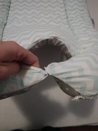 Reductor cuna estrellas gris/ zigzag azul