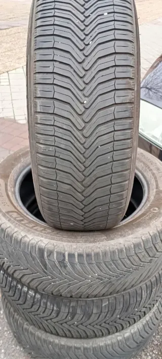Michelin 235/60 R18 107W Neumático