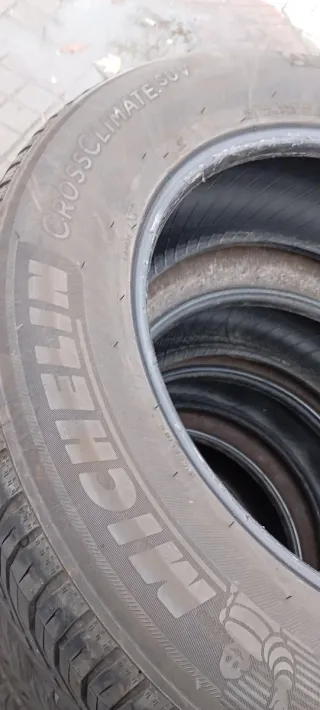 Michelin 235/60 R18 107W Neumático